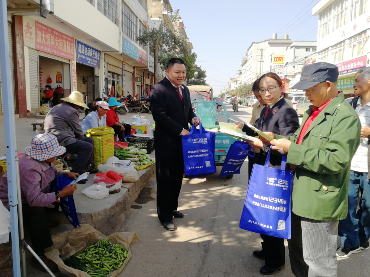 踐行我為群眾辦實(shí)事?易門縣人民檢察院開展“公益訴訟守護(hù)美好生活，共建地球生命共同體”公益訴訟宣傳月活動(dòng)
